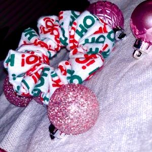 Christmas Ho! Ho! Ho! Scrunchies!